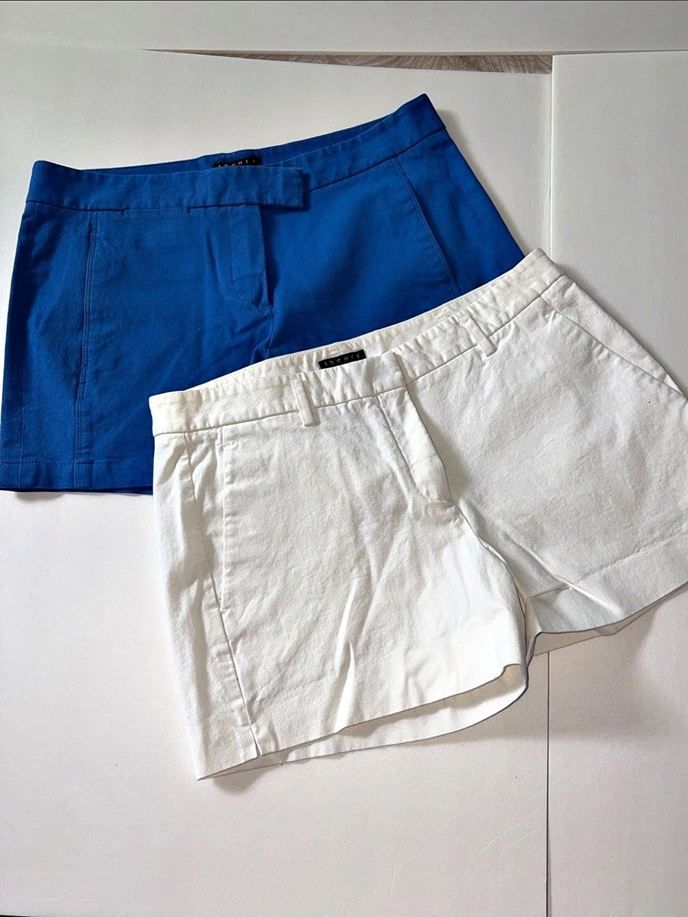 Theory Shorts bundle 2 pairs Size 6